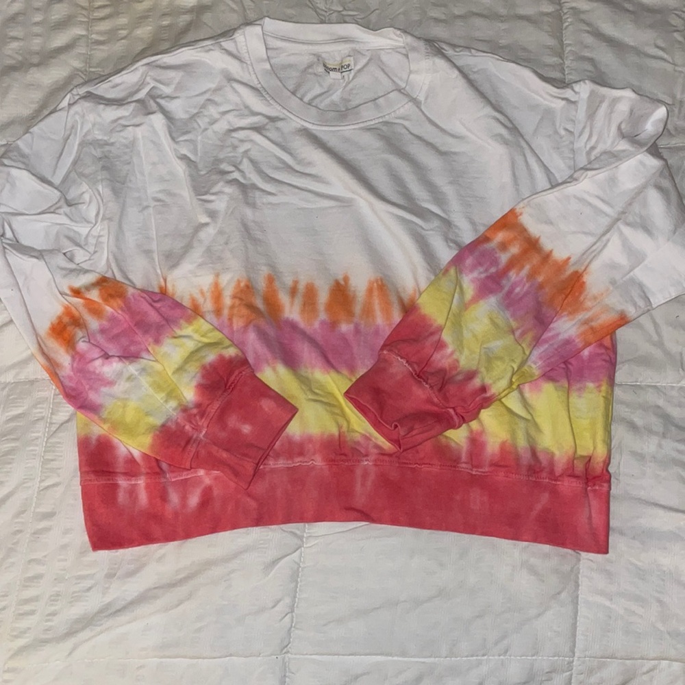 Bloom + pop tie dye cropped sweatshirt